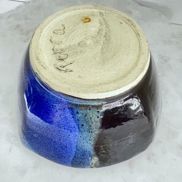 Artisan Signed Studio Pottery Bowl Altered Wheel Thrown Multicolor Drip Glaze A - Picture 8 of 11